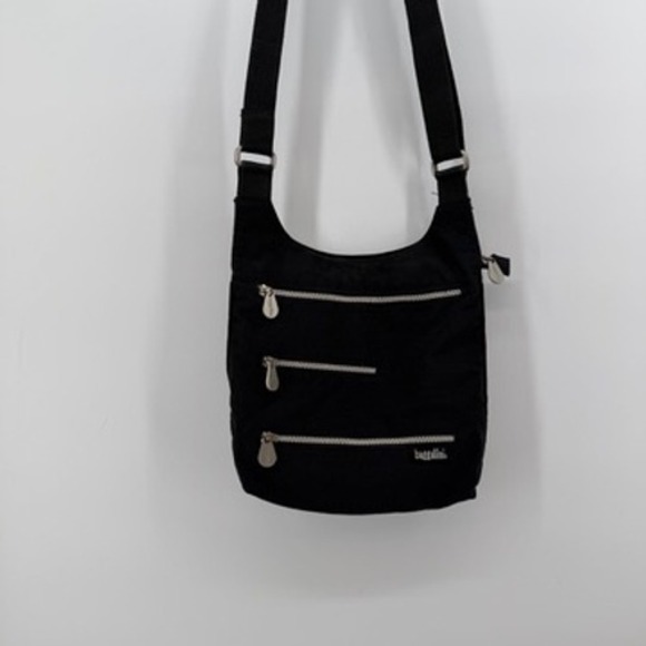 Baggallini Handbags - baggallini Black Nylon Crossbody Bag Three Zip Front Pockets Adjustable Strap